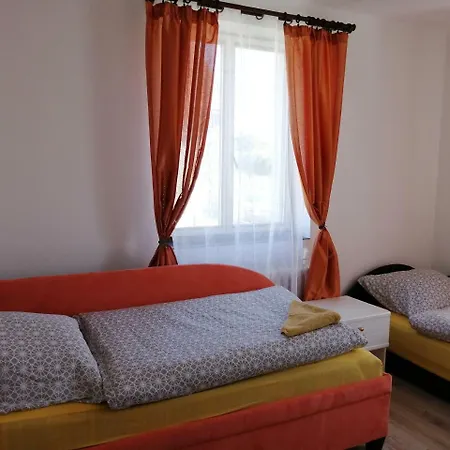 Hugo Apartment *